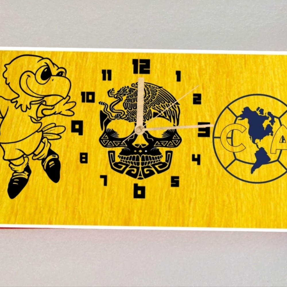 Aguilas del America clock